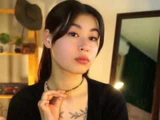 Username: _kim_su_hen_. Age: 18. Online: 2024-10-17. Bio: asian teen camgirl from France. Speaking English. Live sex show: shy doing naughty things on a sex camera