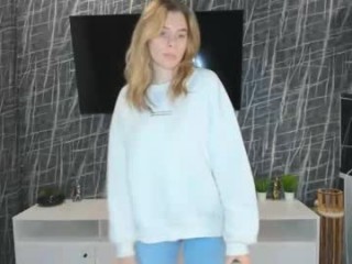 Username: Taytechubb. Age: 18. Online: 2024-09-16. Bio: petite teen camgirl from Kraj Vysoina, Czechia. Speaking English. Live sex show: sexy with small tits doing it all on sex cam 