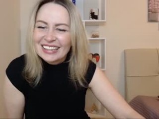 Username: Vivian_soul. Age: 42. Online: 2020-12-11. Bio: busty milf camgirl from Planet Earth. Speaking English. Live sex show: seductress showing off her immaculate, sexy feet live on cam