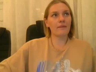 Username: Ellenrosex. Age: 28. Online: 2024-10-19. Bio: busty milf camgirl from Tbilisi. Speaking English. Live sex show: with a hairy pussy teasing it on a sex cam