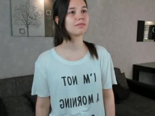 Username: Jolly_bell. Age: 18. Online: 2024-07-30. Bio: petite teen camgirl from Austria. Speaking English. Live sex show: shy doing naughty things on a sex camera