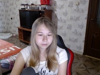 Username: Emilyway. Age: 20. Online: 2020-04-27. Bio: blond young camgirl from Kraków. Speaking English. Live sex show: the hottest ebony slut masturbating live on cam