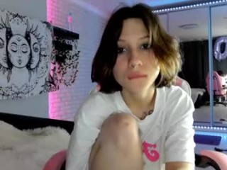 Username: Manicpixxxiedreamgirl. Age: 18. Online: 2024-07-06. Bio: cutie teen camgirl from Prison For Cool Girls. Speaking English. Live sex show: giving dildo a deep, sloppy blowjob on cam