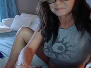 Username: Sweetumspie. Age: 46. Online: 2024-04-25. Bio: naughty milf camgirl from USA. Speaking English. Live sex show: having dirty sex with a plug live on camera 